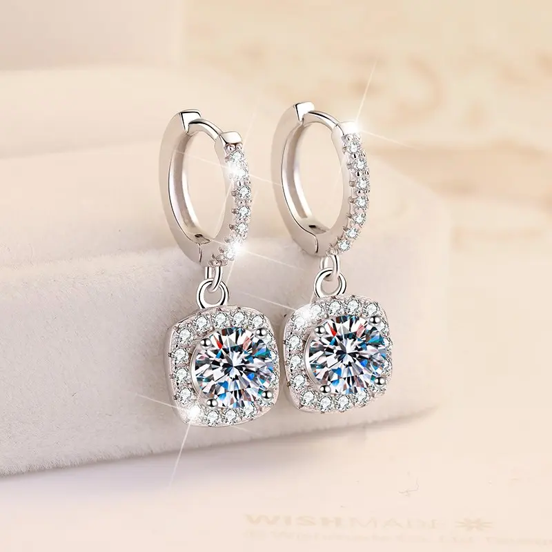 925 Sterling Silver Stud Earrings with 1CT D Color Moissanite