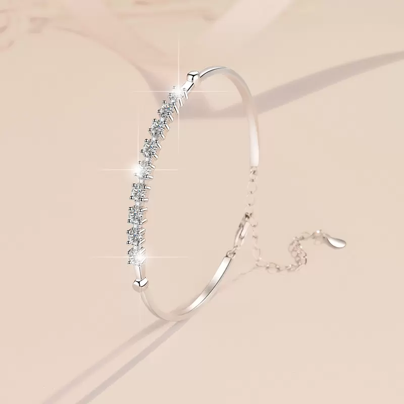925 Sterling Silver Bracelet with D Color Moissanite