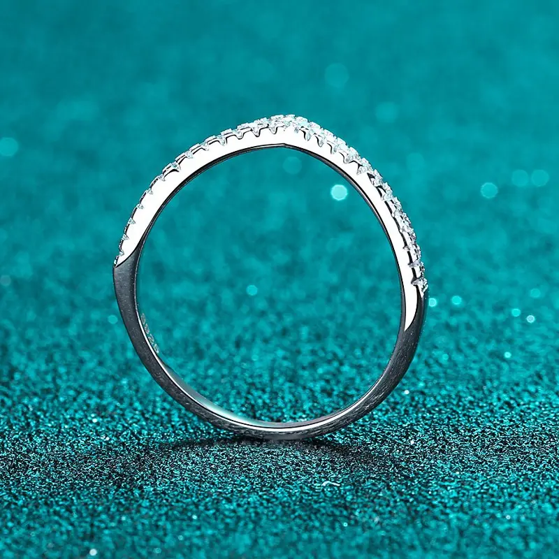 925 Sterling Silver Ring with D Color Moissanite - 图片 3