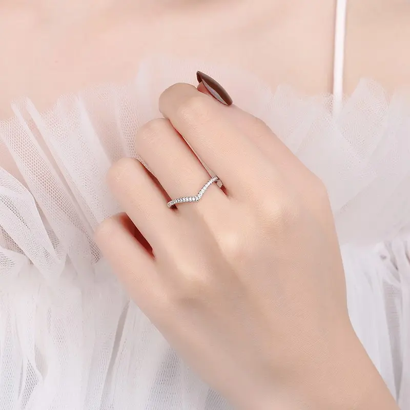 925 Sterling Silver Ring with D Color Moissanite - 图片 5